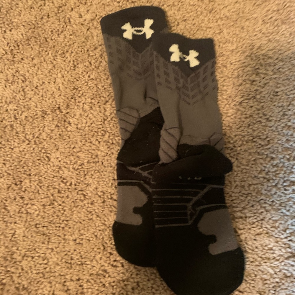 Under Armor socks